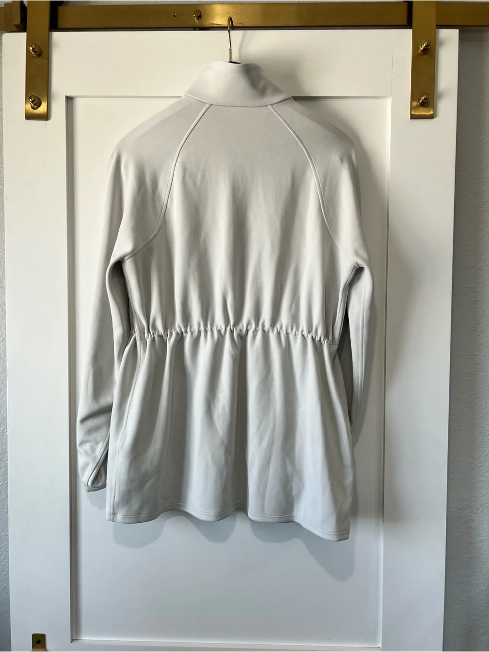 Lululemon Softstreme Cinch-Waist Full-Zip Jacket in Bone Size M New without tags